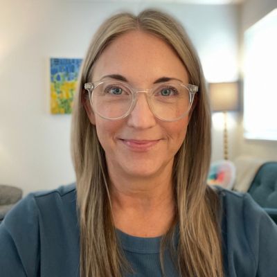 AmyPradnaWaugaman AMY PRADNA-WAUGAMAN <B/R> MA, LPC, LLMFT